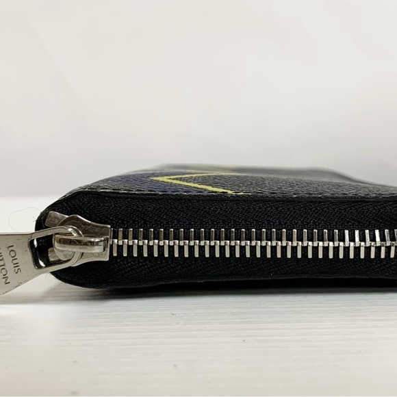 LOUIS VUITTON Damier Graphite illustre zippy organizer Zip Around Wallet - Picture 5 of 8